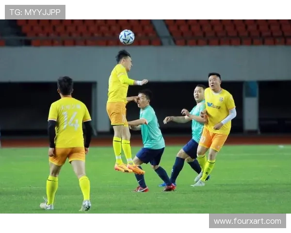 中国足球超级联赛新赛季即将启动 多支球队阵容调整力求突破