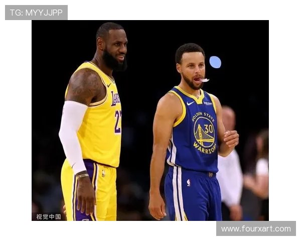 湖人迎战勇士揭幕战备战，詹姆斯与库里焦点对决引关注